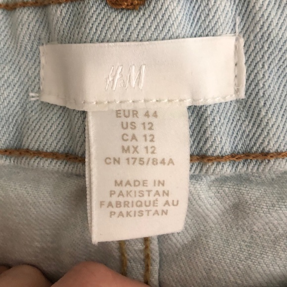 H&M denim jean shorts size 12 - Picture 9 of 10